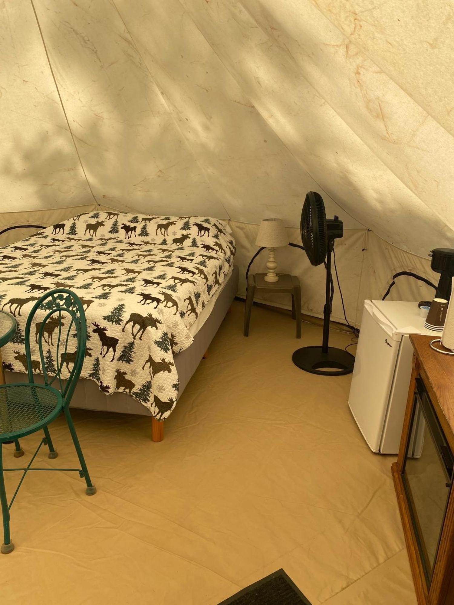 Snake River Glamping Irwin Exteriör bild